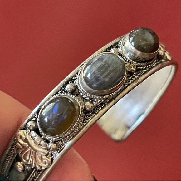 Nepali gemstone bracelets - Picture 7 of 10